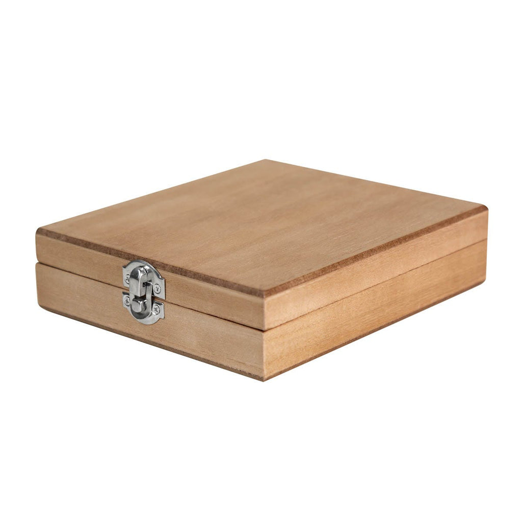 Set para vino en caja de madera con accesorios personalizado para regalos corporativos.