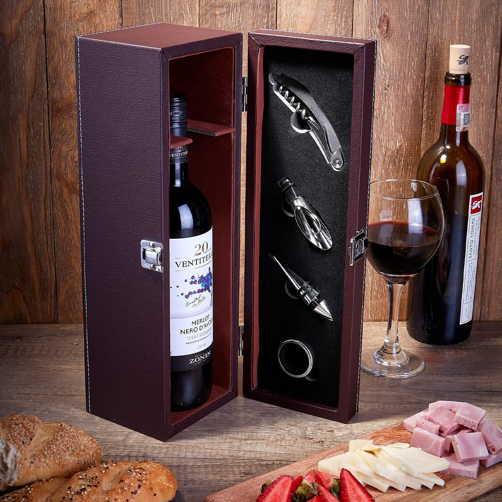 Kit para vino en estuche de curpiel con accesorios personalizado para regalos corporativos.