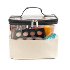 Cosmetiquera personalizada con ventana frontal transparente, base de yute y asa de curpiel para productos de belleza.