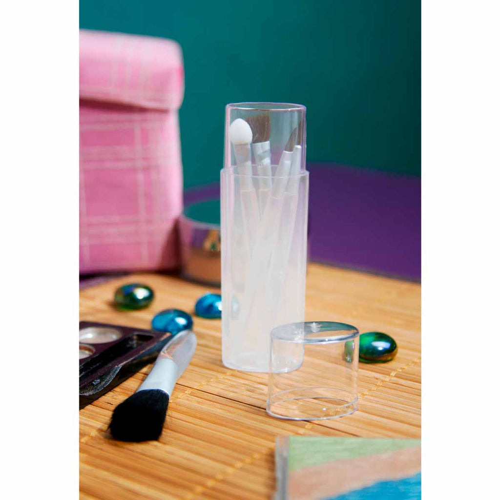 Set de cinco brochas y aplicadores para maquillaje con estuche personalizado para empresas y marcas de belleza.