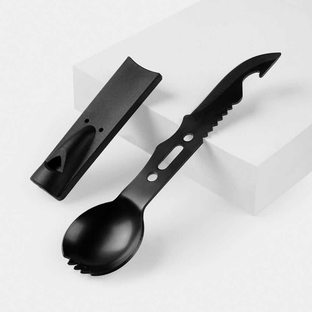 Cubierto multifuncional de metal con tenedor, cuchillo y destapador personalizado para empresas.