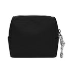 Set de viaje personalizado con estuche organizador y dos neceseres para artículos personales y accesorios.
