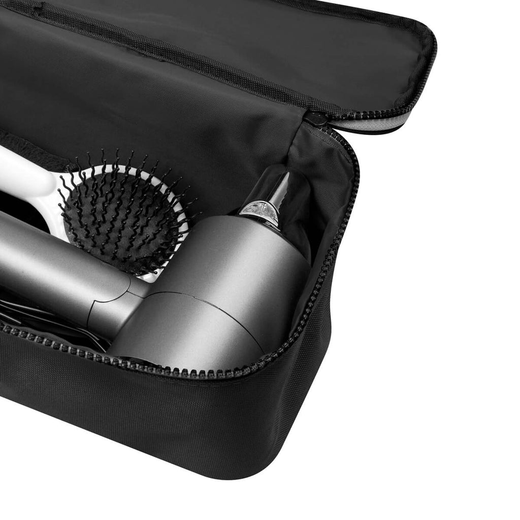 Set de viaje personalizado con estuche organizador y dos neceseres para artículos personales y accesorios.