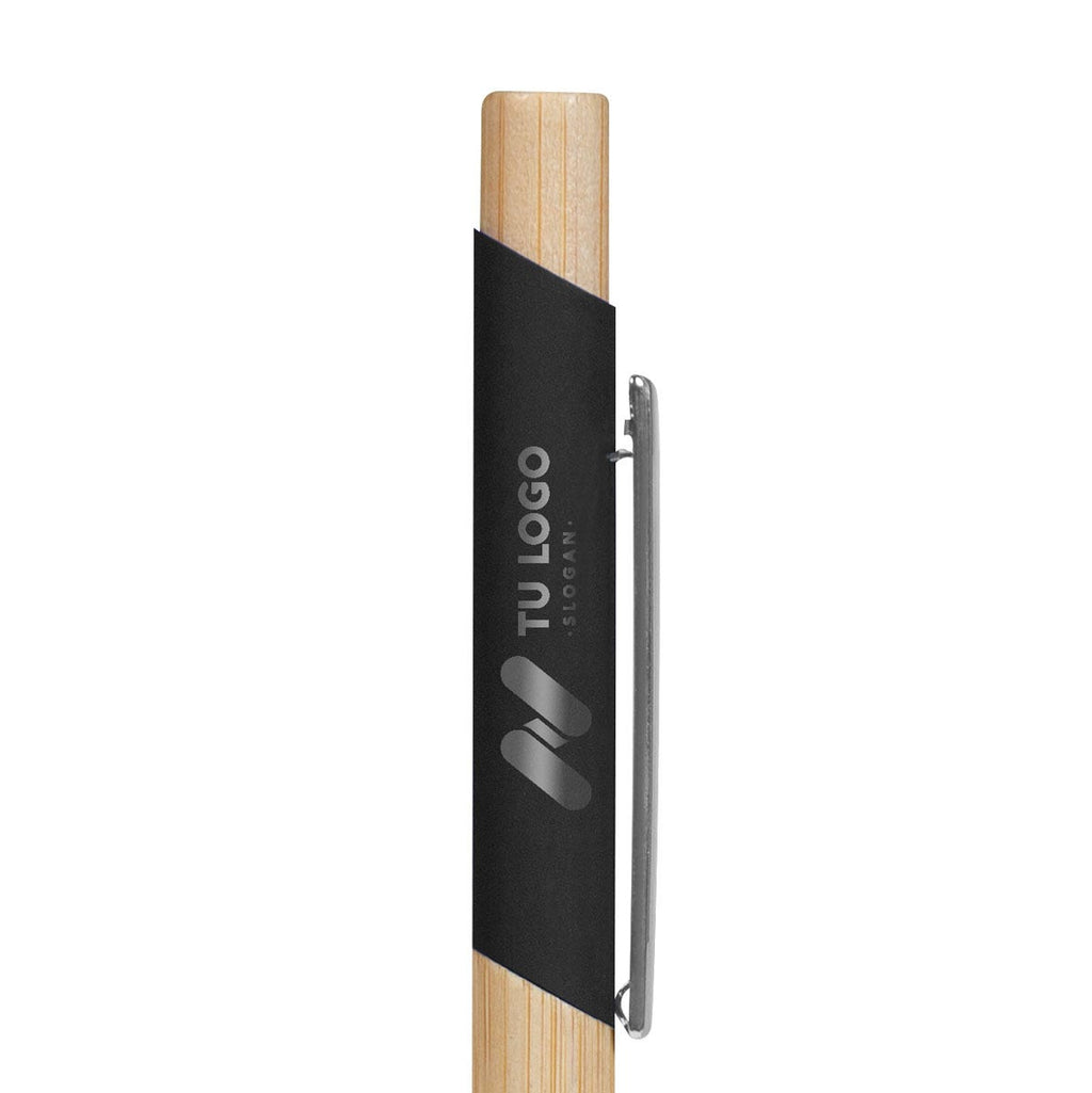 Bolígrafo de aluminio y bambú personalizado con grip de bambú, acabado rubber y detalles metálicos para empresas.