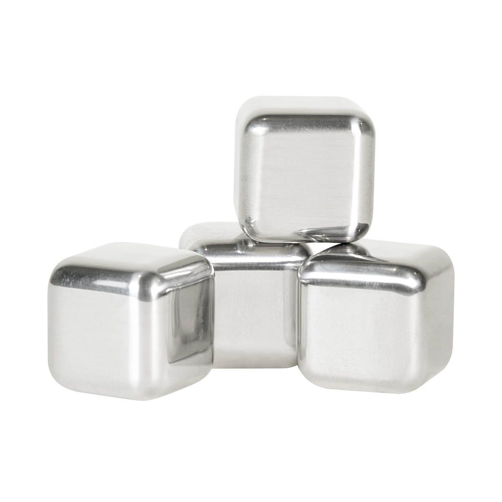 Set de bar con licorera con funda de curpiel, vaso de cristal, mini vasos metálicos, cubos enfriadores y caja rígida de regalo personalizada.