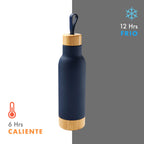 Termo personalizado de acero inoxidable con tapa y base de bambú, aislamiento al vacío y capacidad de 630 ml.